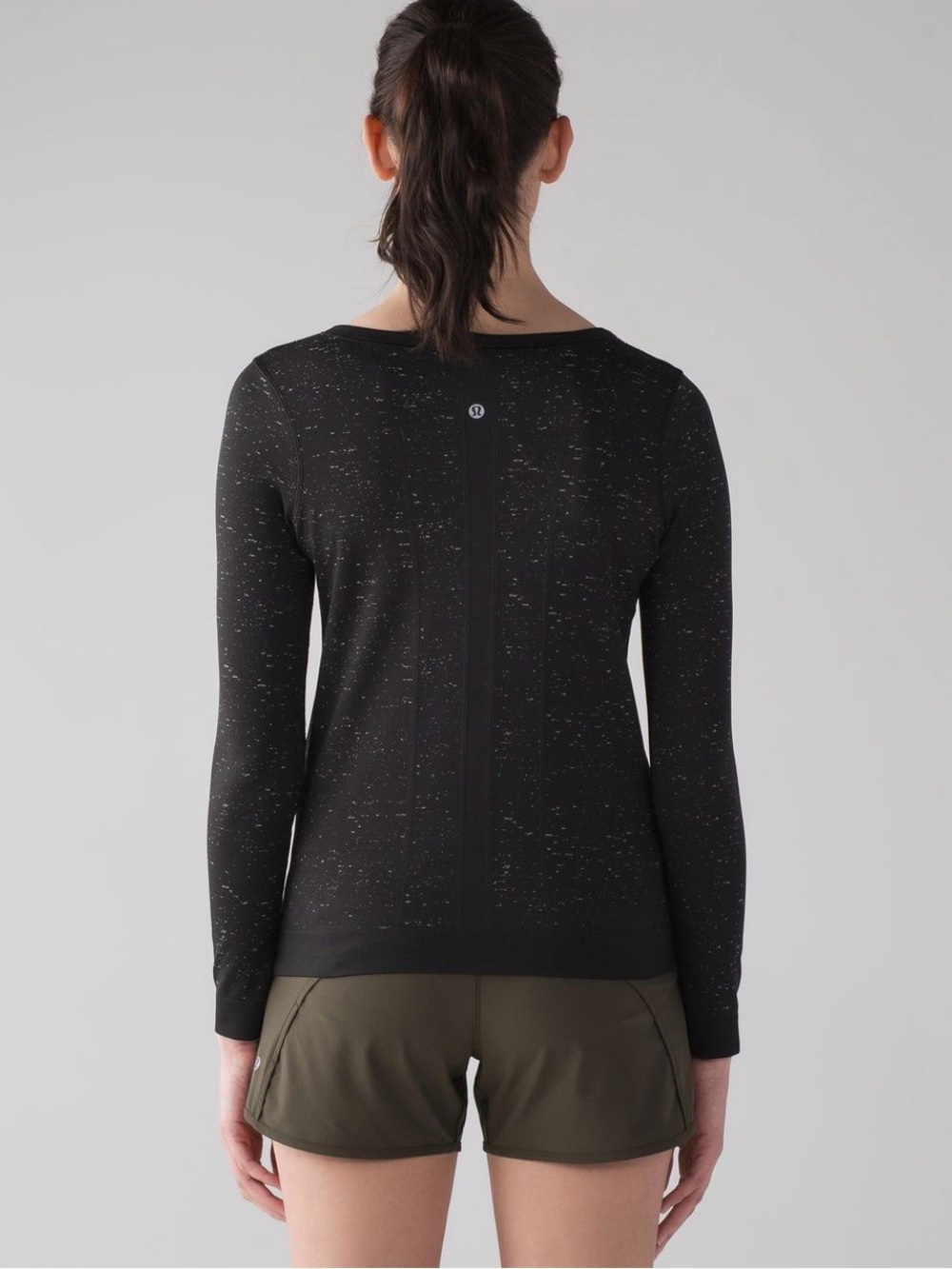 Lululemon swiftly tech Speckled Black long sleeve shirt, size 8